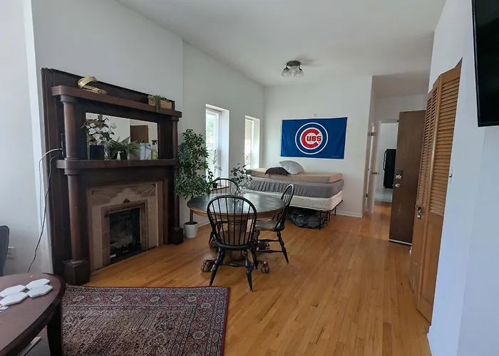 Cubs Near Wrigley *